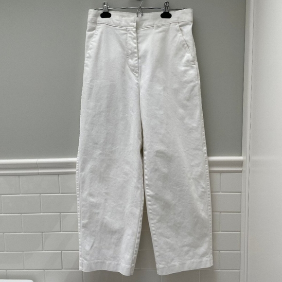 the group Babaton The Wide Leg cropped Pant in white 6 - Picture 2 of 7
